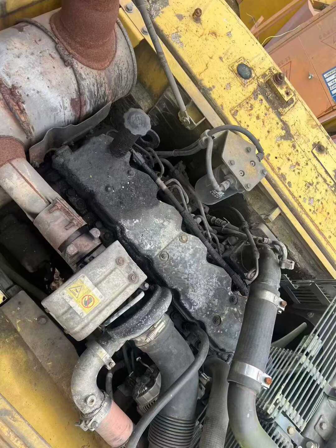 Used Komatsu PC200-8 Excavator 2016 Model / 3