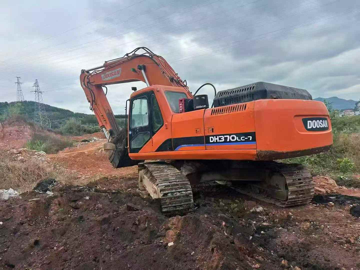 Used Doosan DL300 Excavator 2016 Model / 3