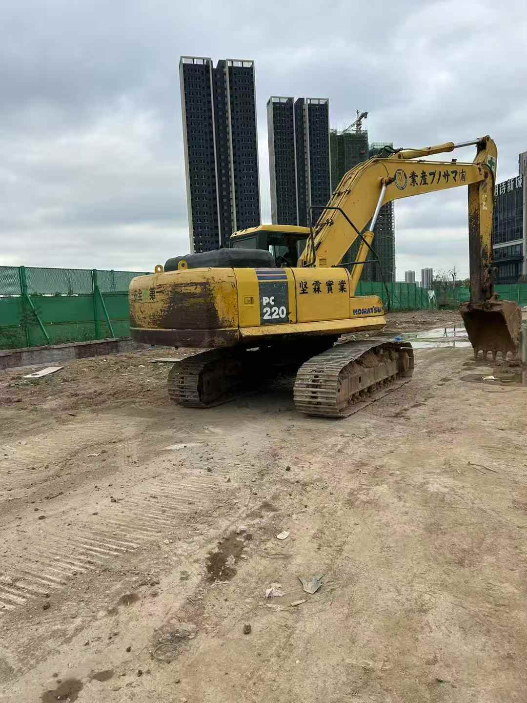 Used Komatsu PW200-7 Excavator 2016 Model