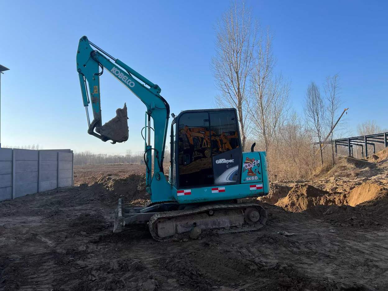 Used Kobelco SK60 Excavator 2016 Model / 3