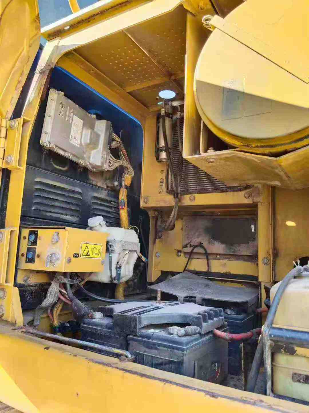 Used Caterpillar 345DL Excavator 2016 Model / 8