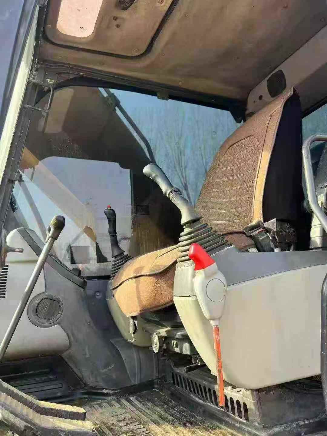 Used Komatsu PC210 Excavator 2016 Model / 8