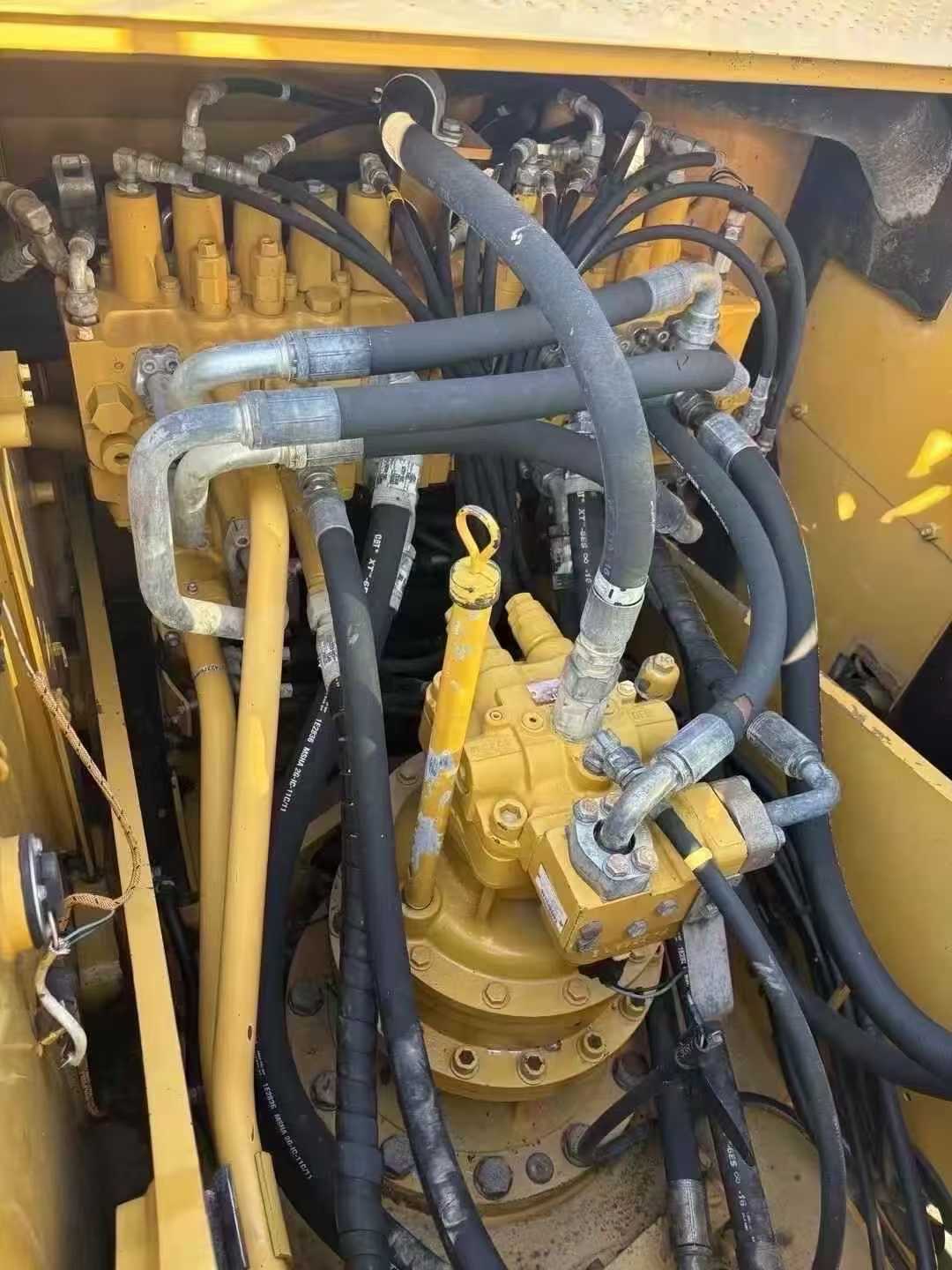 Used Caterpillar 323D2L Excavator 2017 Model / 6