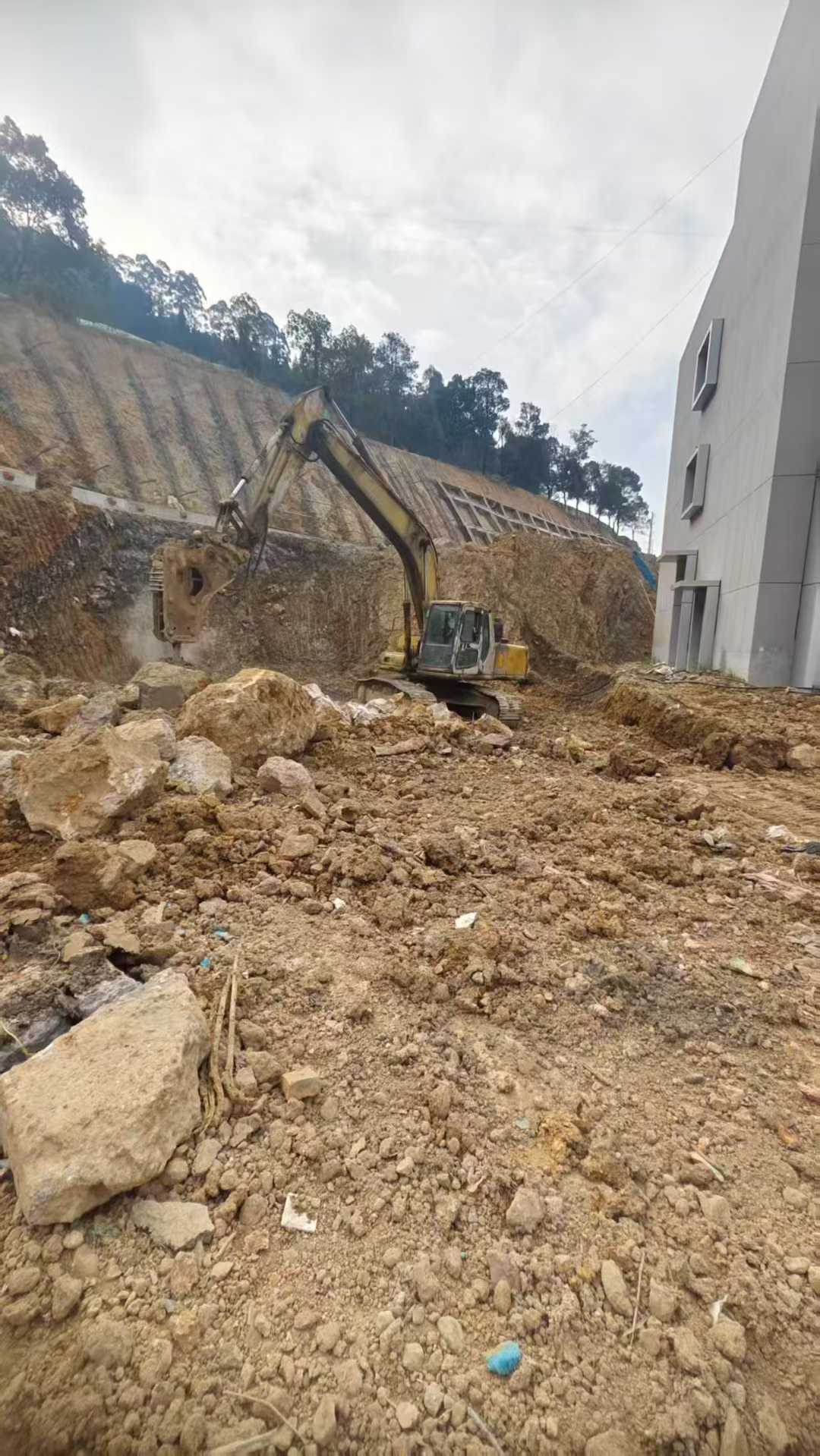 Used Komatsu PC120-6 Excavator 2016 Model / 3