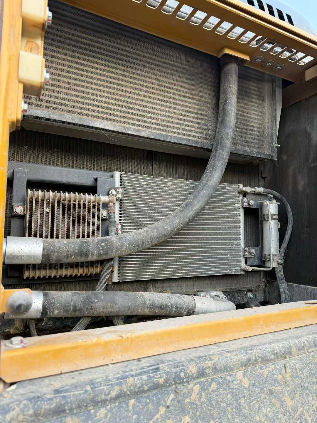 Used XCMG XE80D Excavator 2022 Model / 4