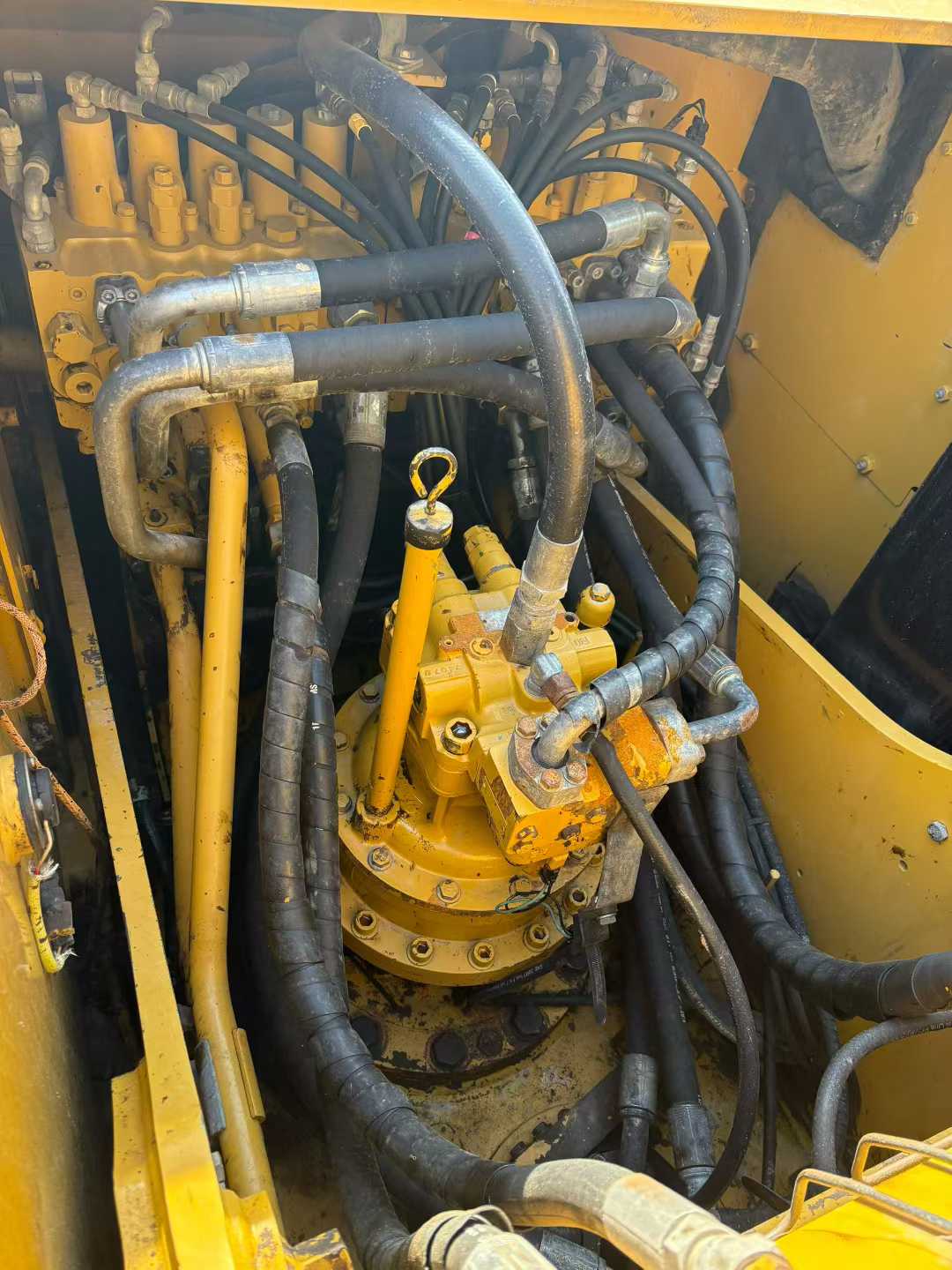 Used Caterpillar 323D2L Excavator 2017 Model / 7