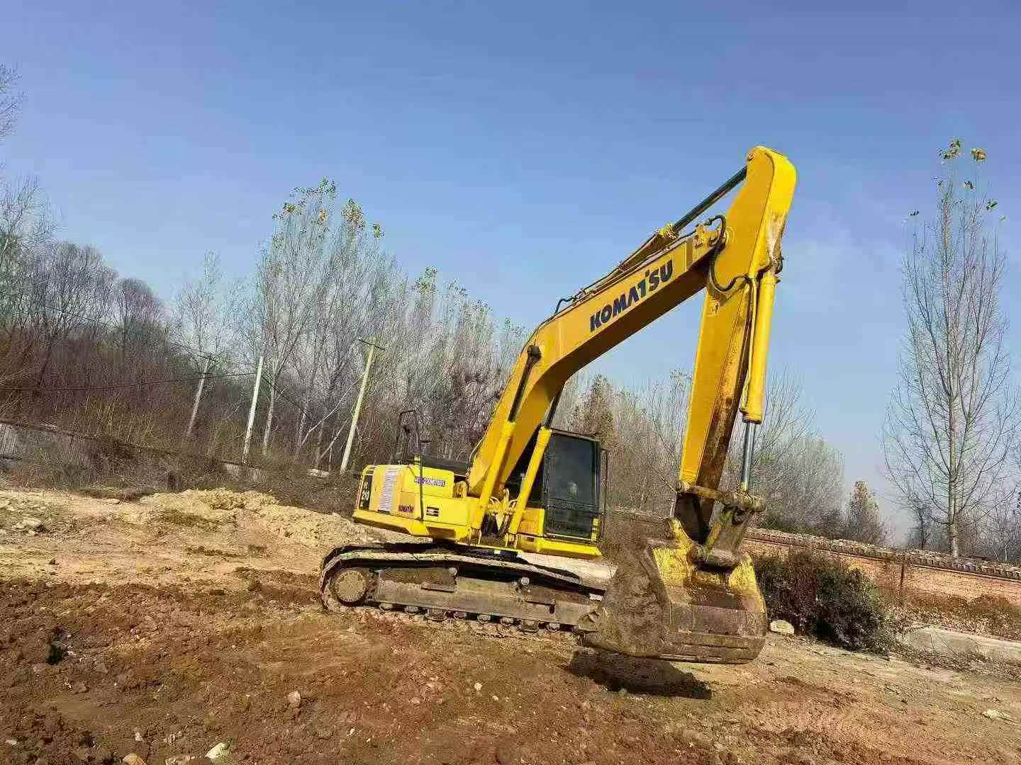 Used Komatsu PC210 Excavator 2016 Model / 4