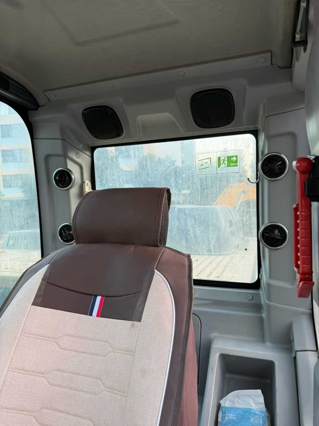 Used XCMG XE80D Excavator 2022 Model / 6