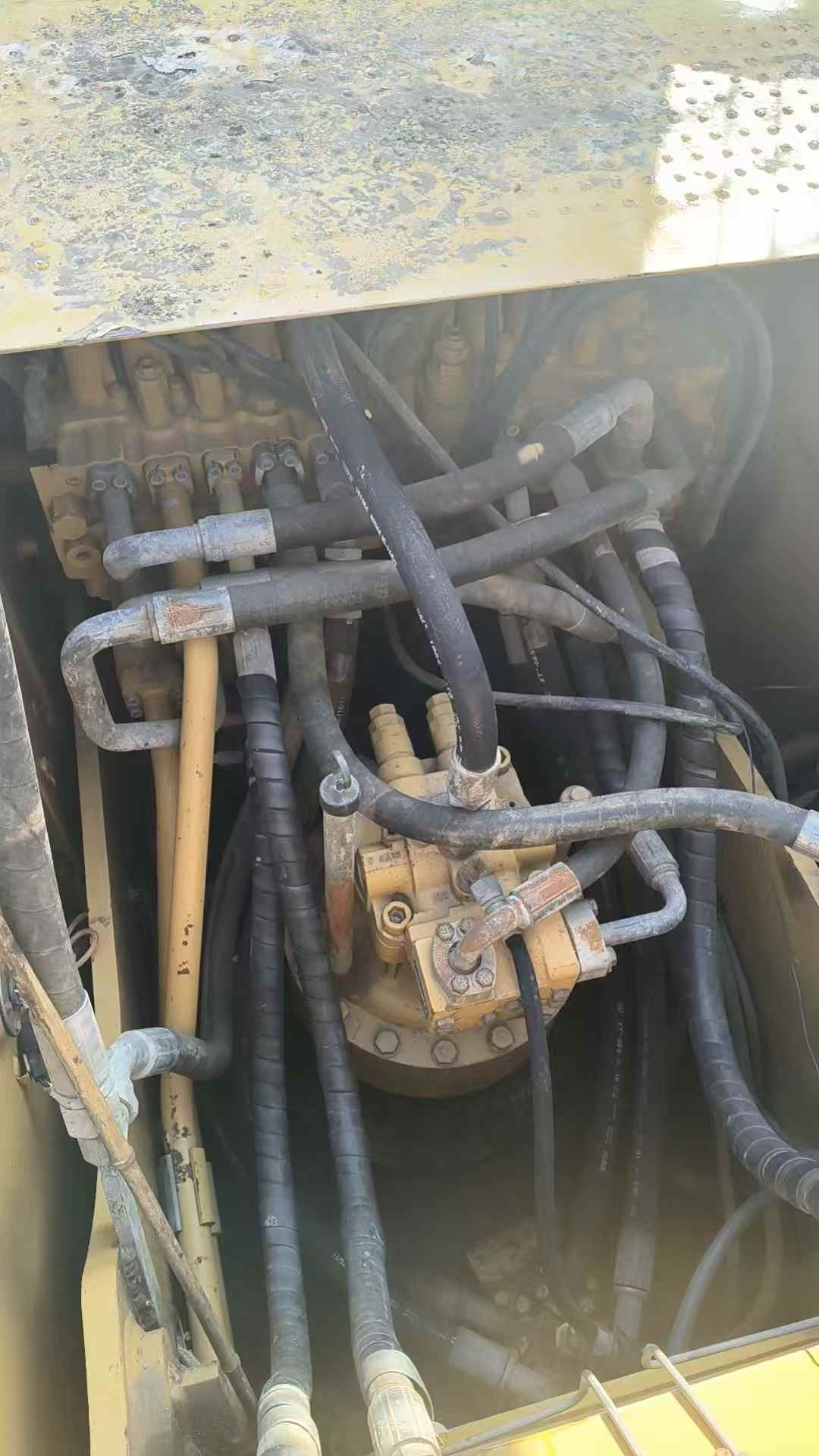 Used Caterpillar 320D Excavator 2014 Model / 5