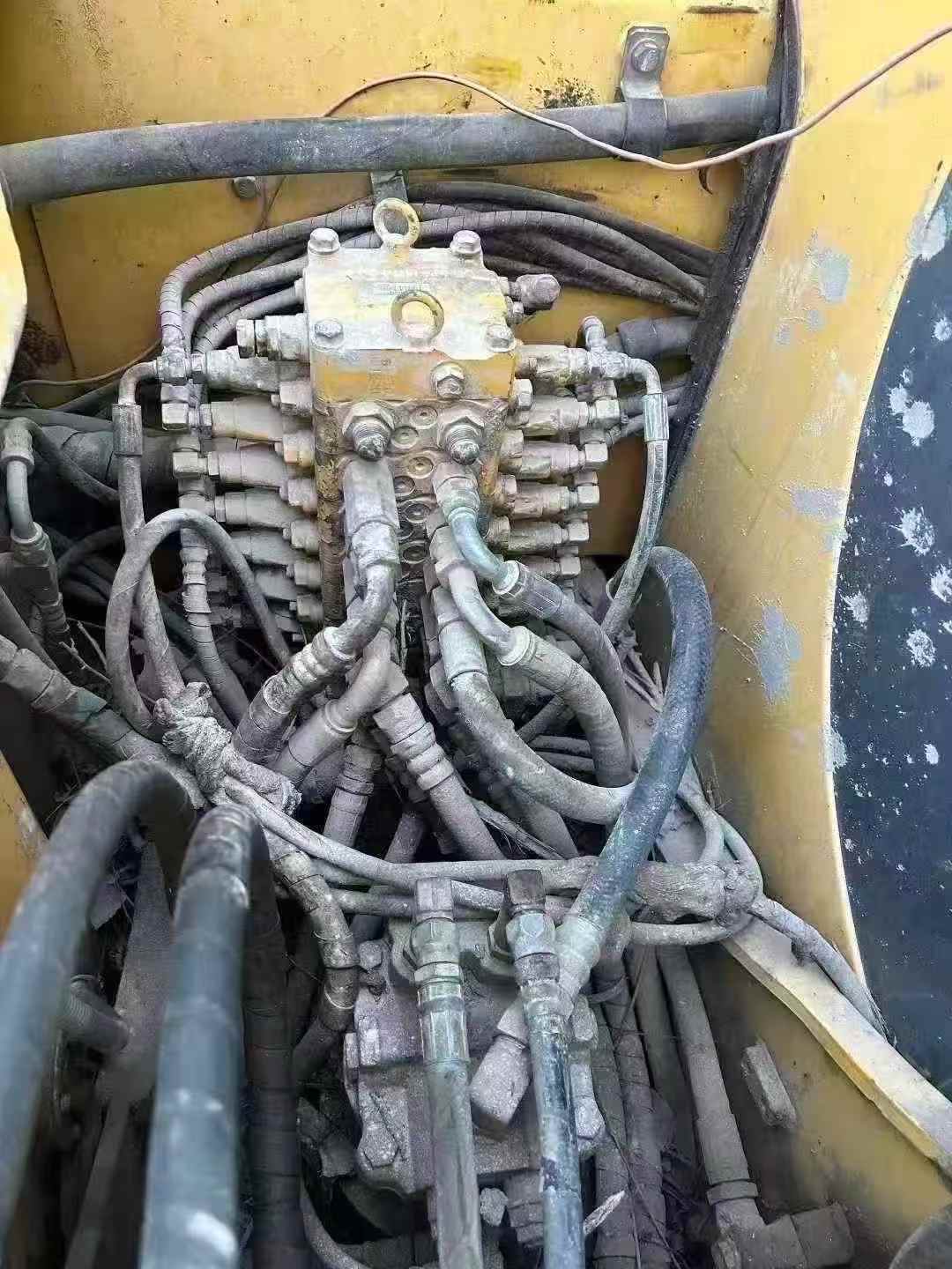 Used Komatsu PC60 Excavator 2010 Model / 4