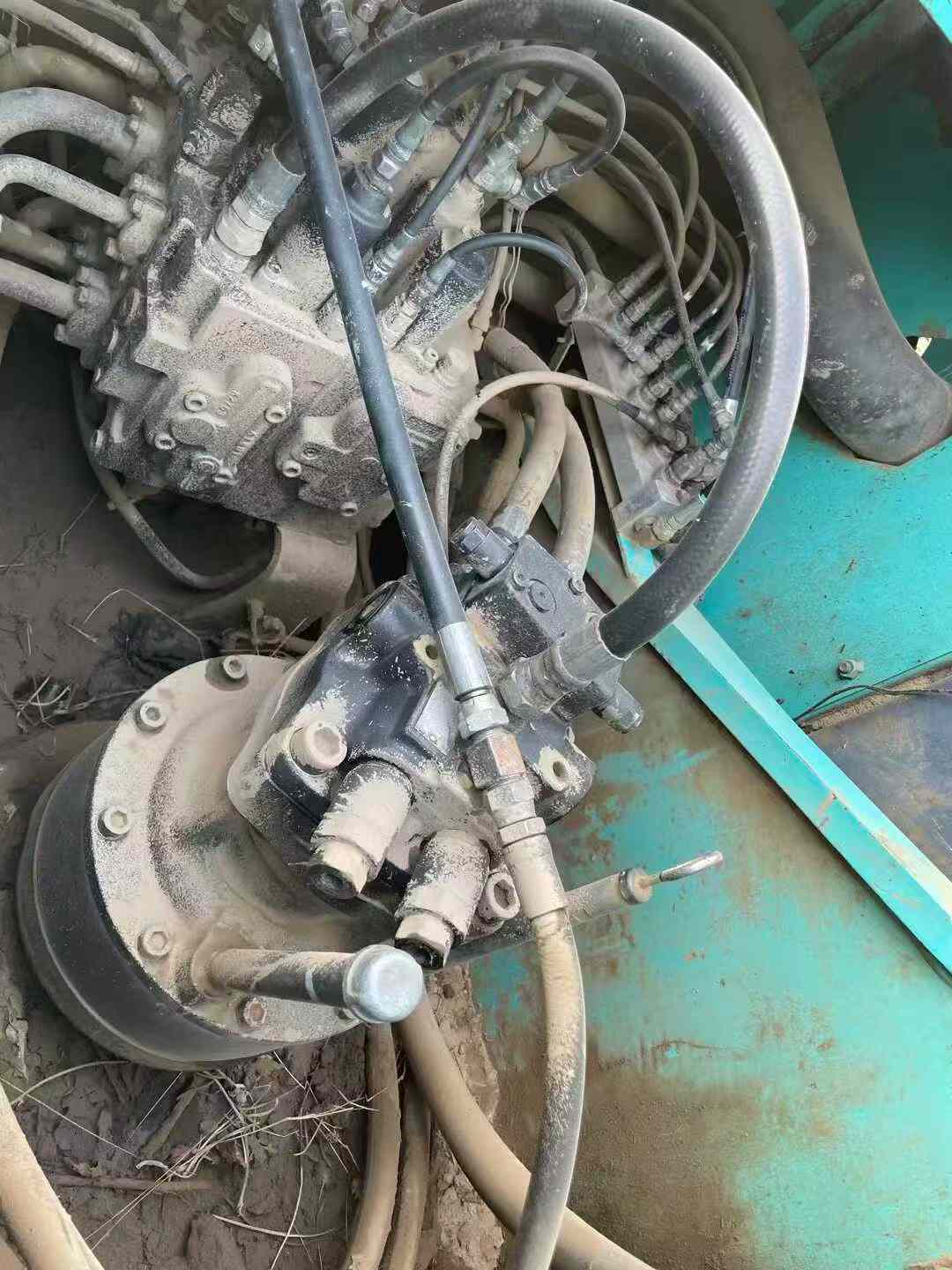 Used Kobelco SK210 Excavator 2011 Model / 2