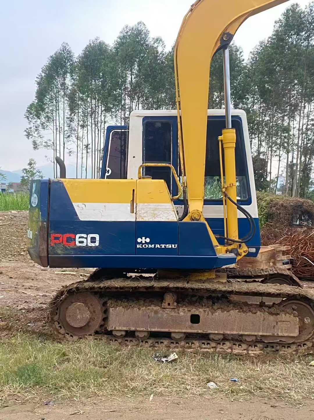 Used Komatsu PC60-6 Excavator 2016 Model / 3