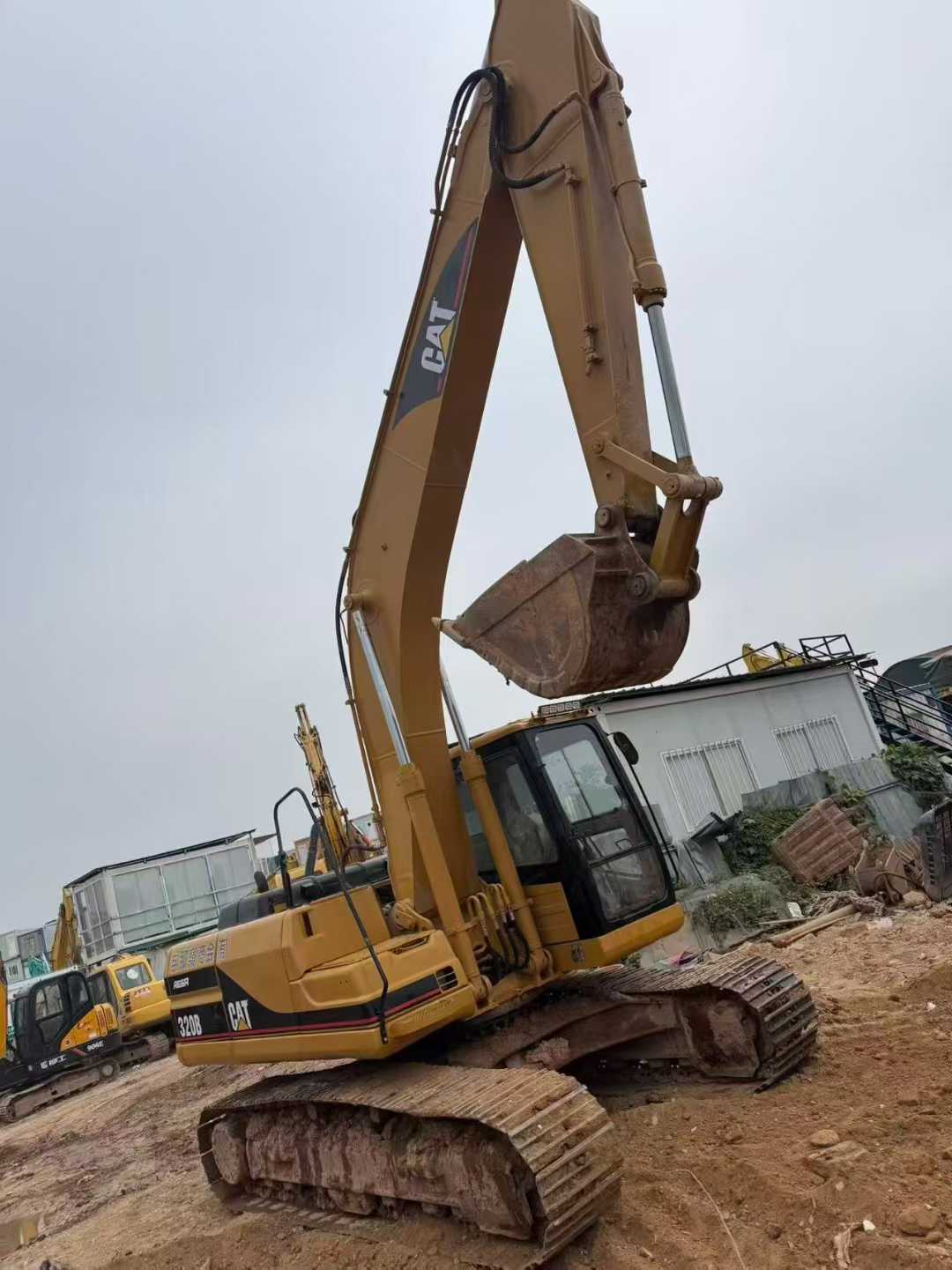 Used Caterpillar 320B Excavator 2016 Model / 3