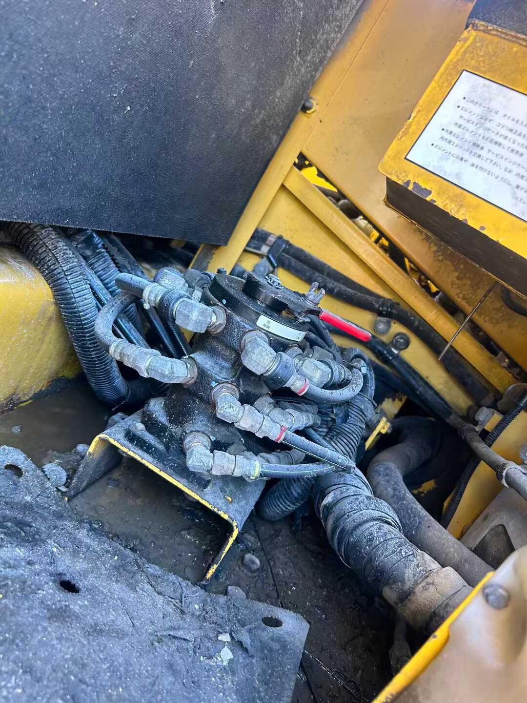 Used Komatsu PC200-8 Excavator 2016 Model / 8