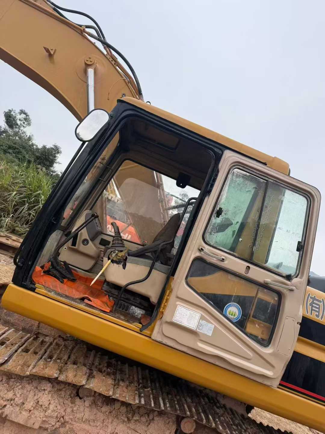 Used Caterpillar 320B Excavator 2016 Model / 4