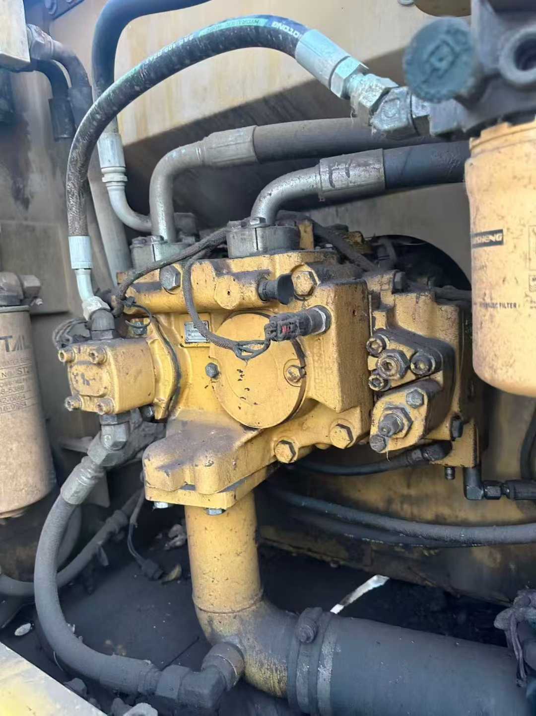 Used Caterpillar CT20 Excavator 2012 Model / 4