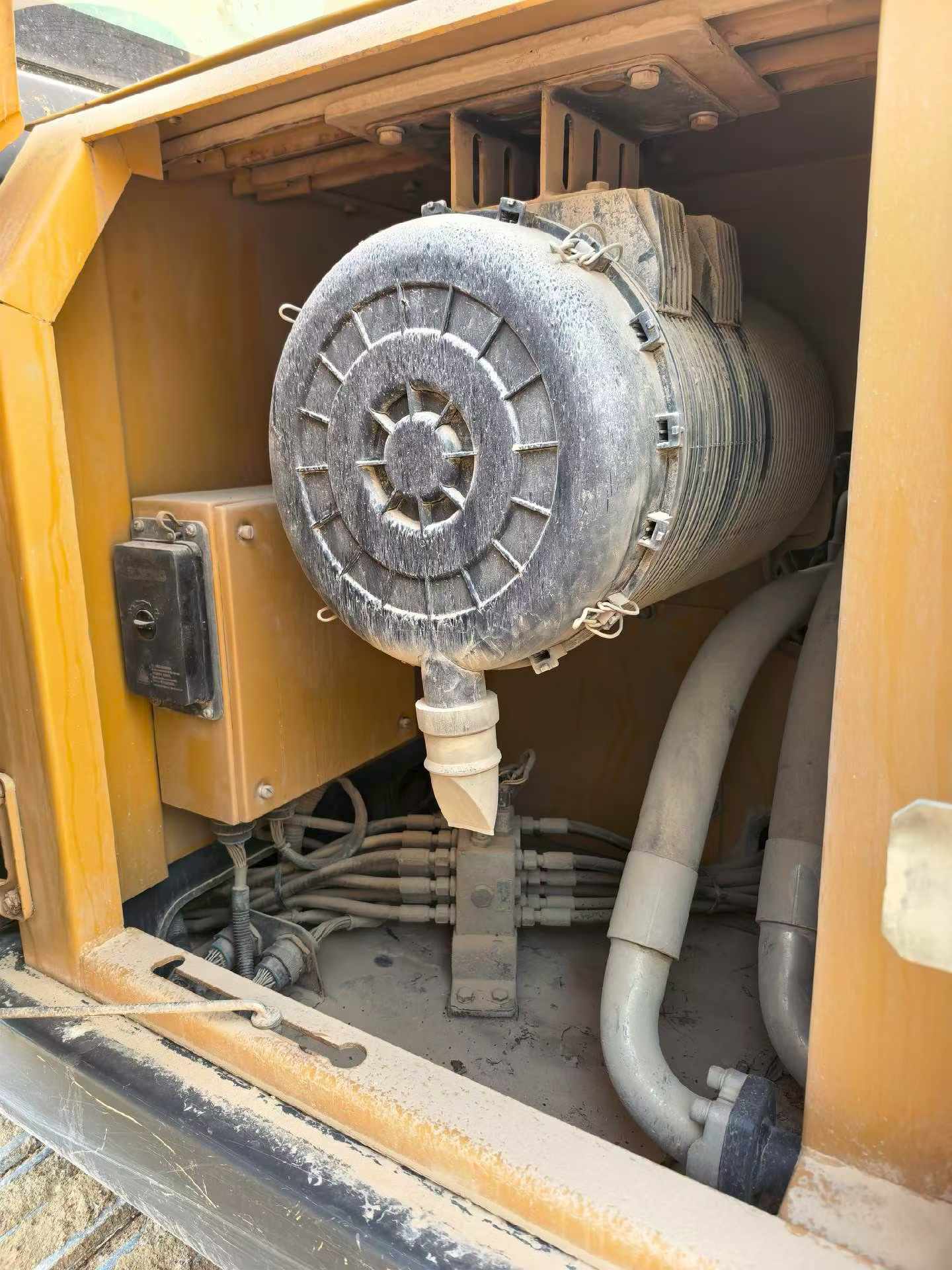 Used XCMG XE215DA Excavator 2020 Model / 9