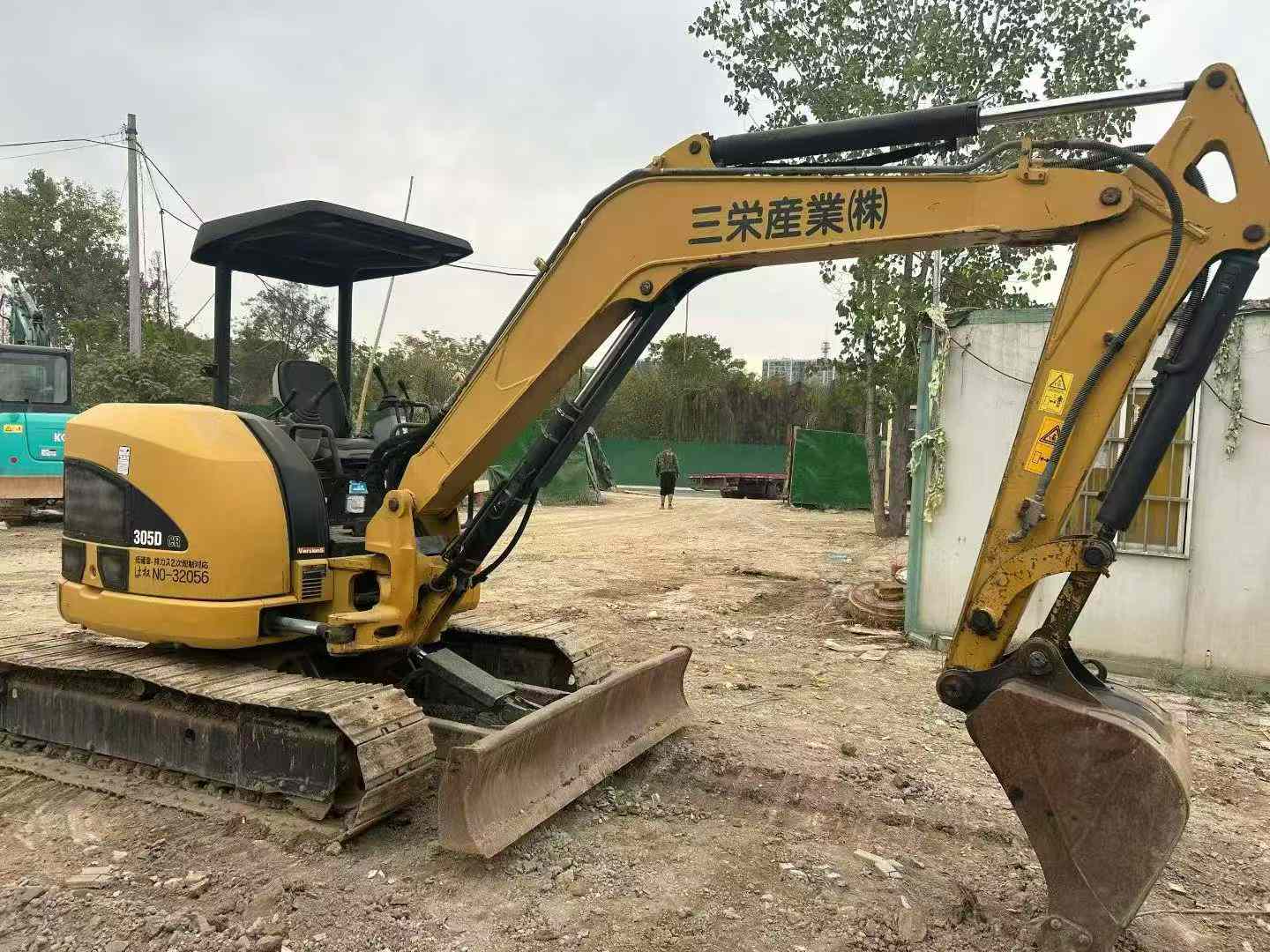Used Caterpillar 305ECR Excavator 2016 Model / 4