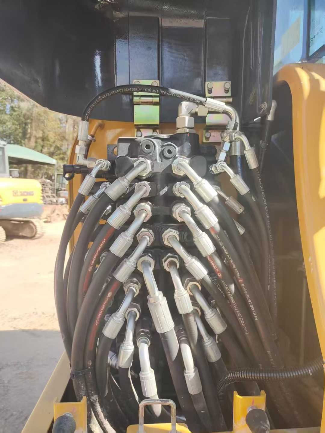 Used XCMG XE60 Excavator 2021 Model / 9