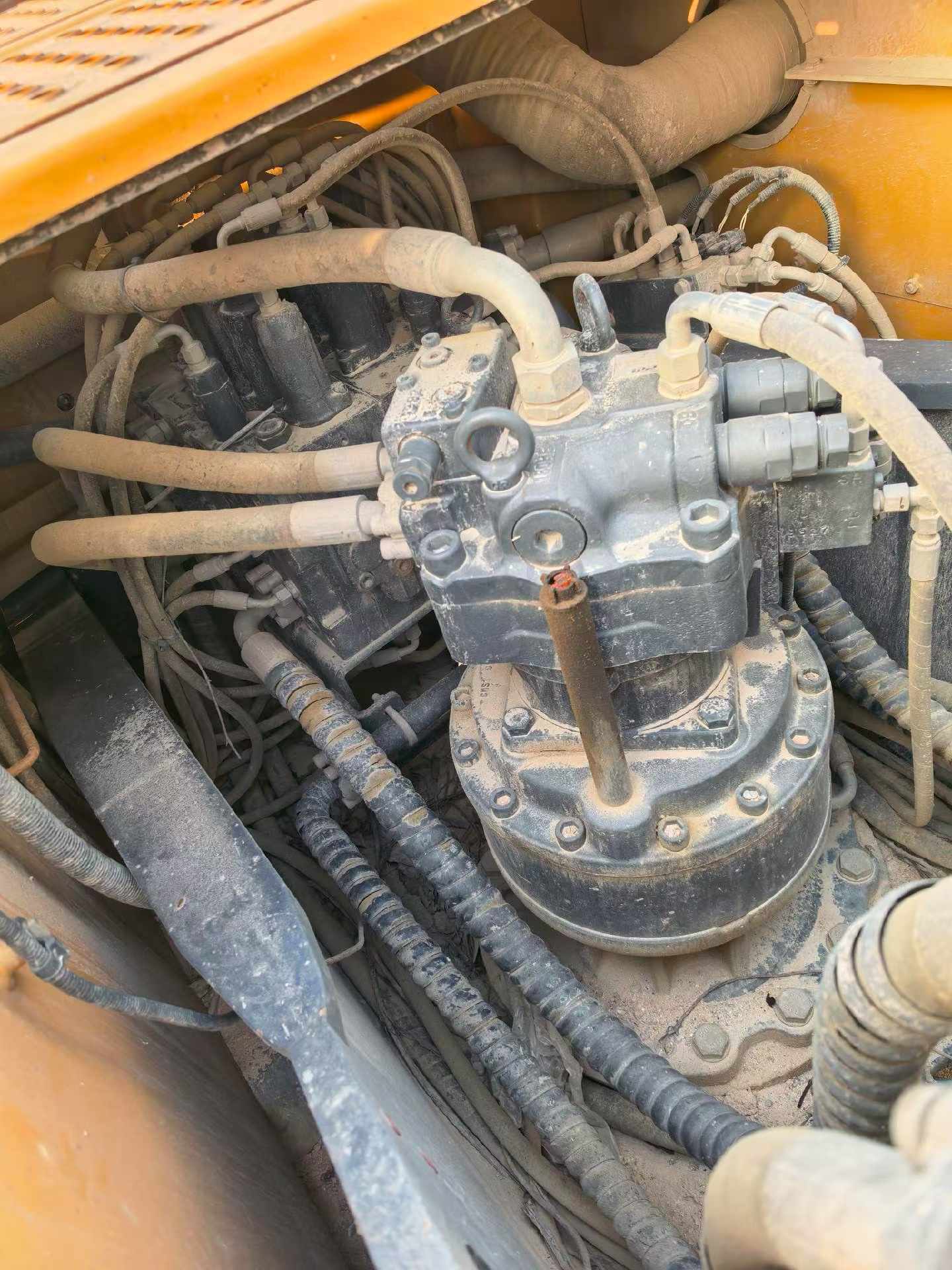 Used XCMG XE215DA Excavator 2020 Model / 5