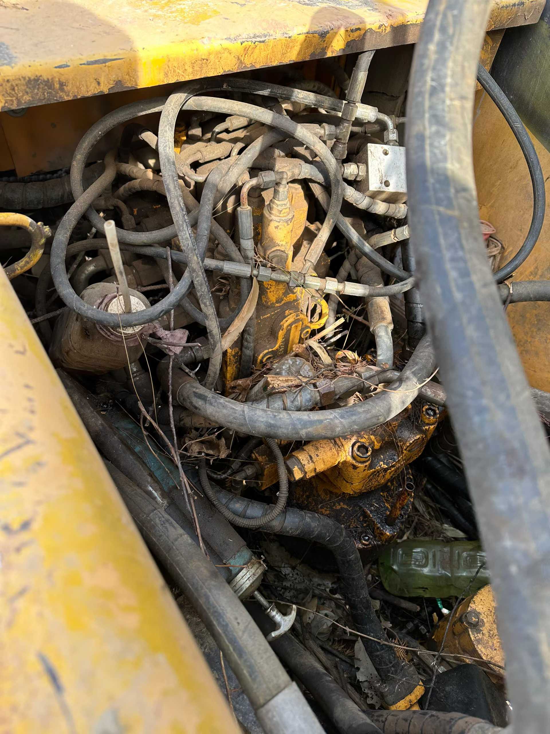 Used Sany SY135 Excavator 2013 Model / 4