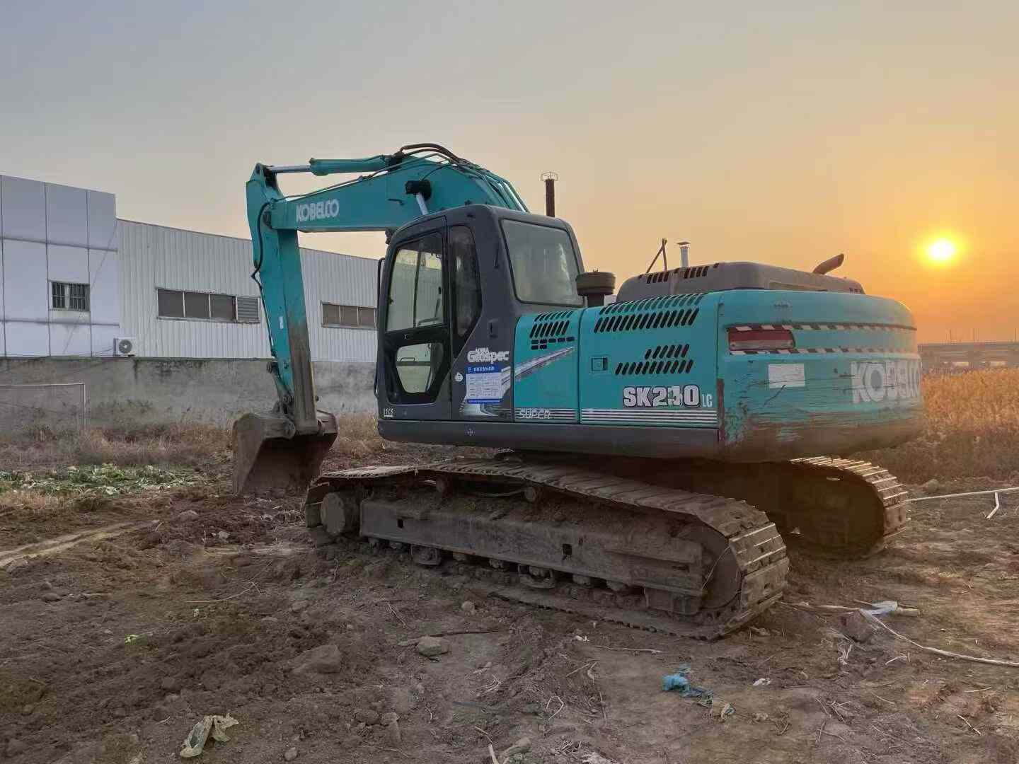 Used Kobelco SK210 Excavator 2011 Model / 6