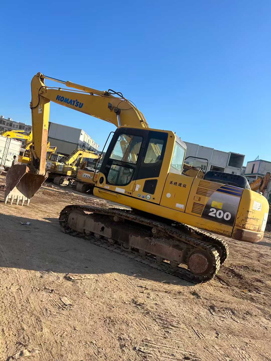 Used Komatsu PC200-8 Excavator 2016 Model / 4