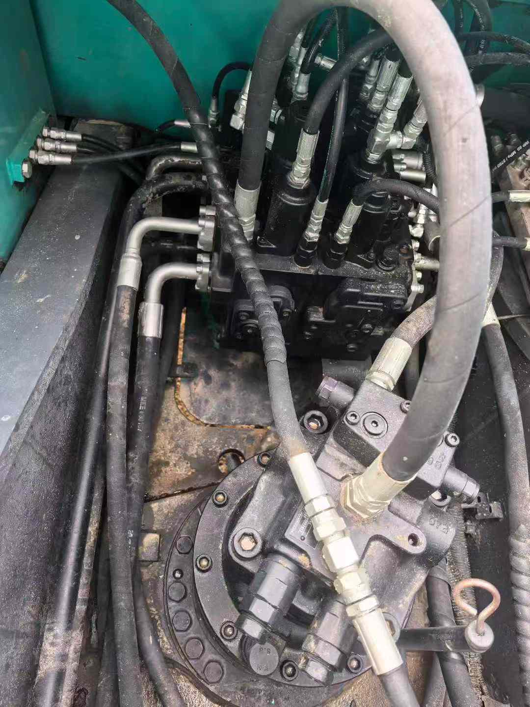 Used Kobelco SK200 Excavator 2016 Model / 8