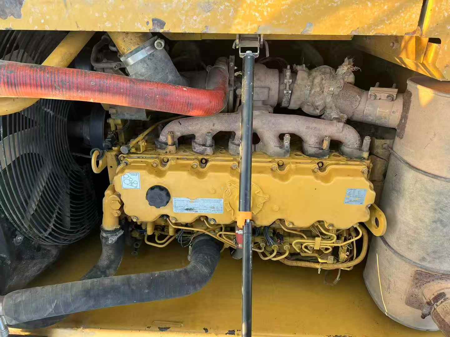 Used Caterpillar 323D2L Excavator 2014 Model / 4