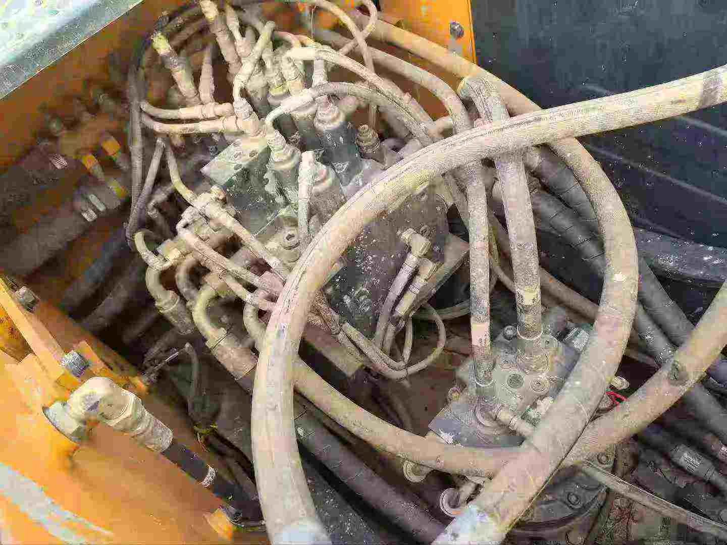 Used Hyundai R115VSN Excavator 2023 Model / 4