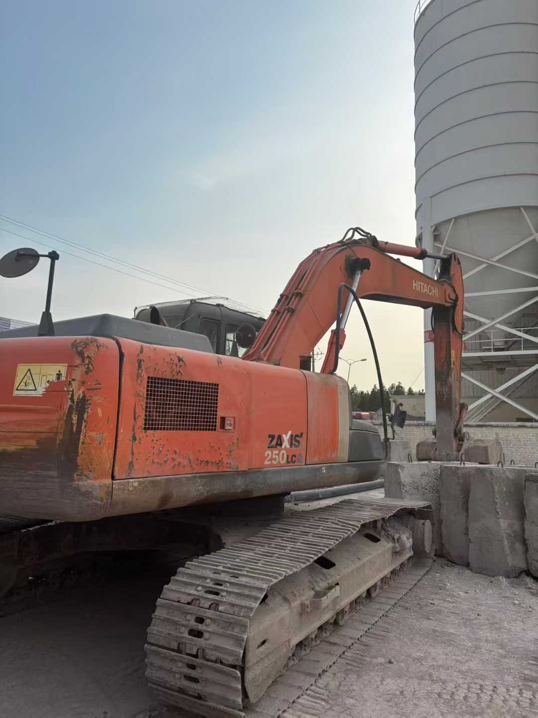 Used 日立 ZX240-3 Excavator 2014 Model