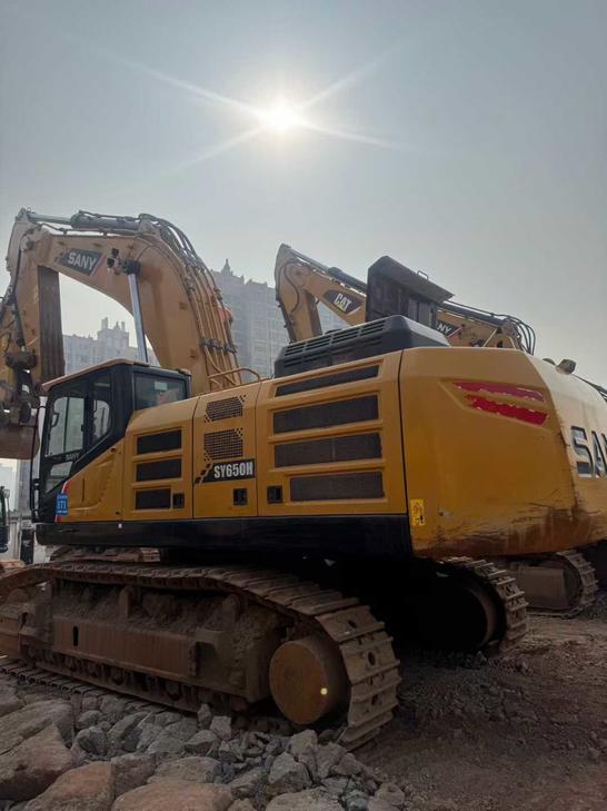 Buy Sany SY650H Used Excavator / 1
