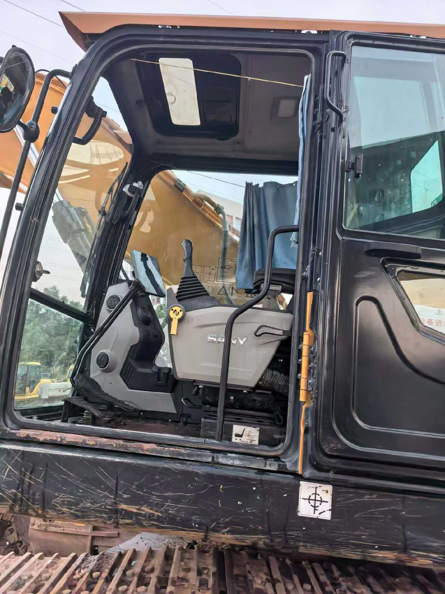 Used Sany SY200H Excavator 2022 Model / 2