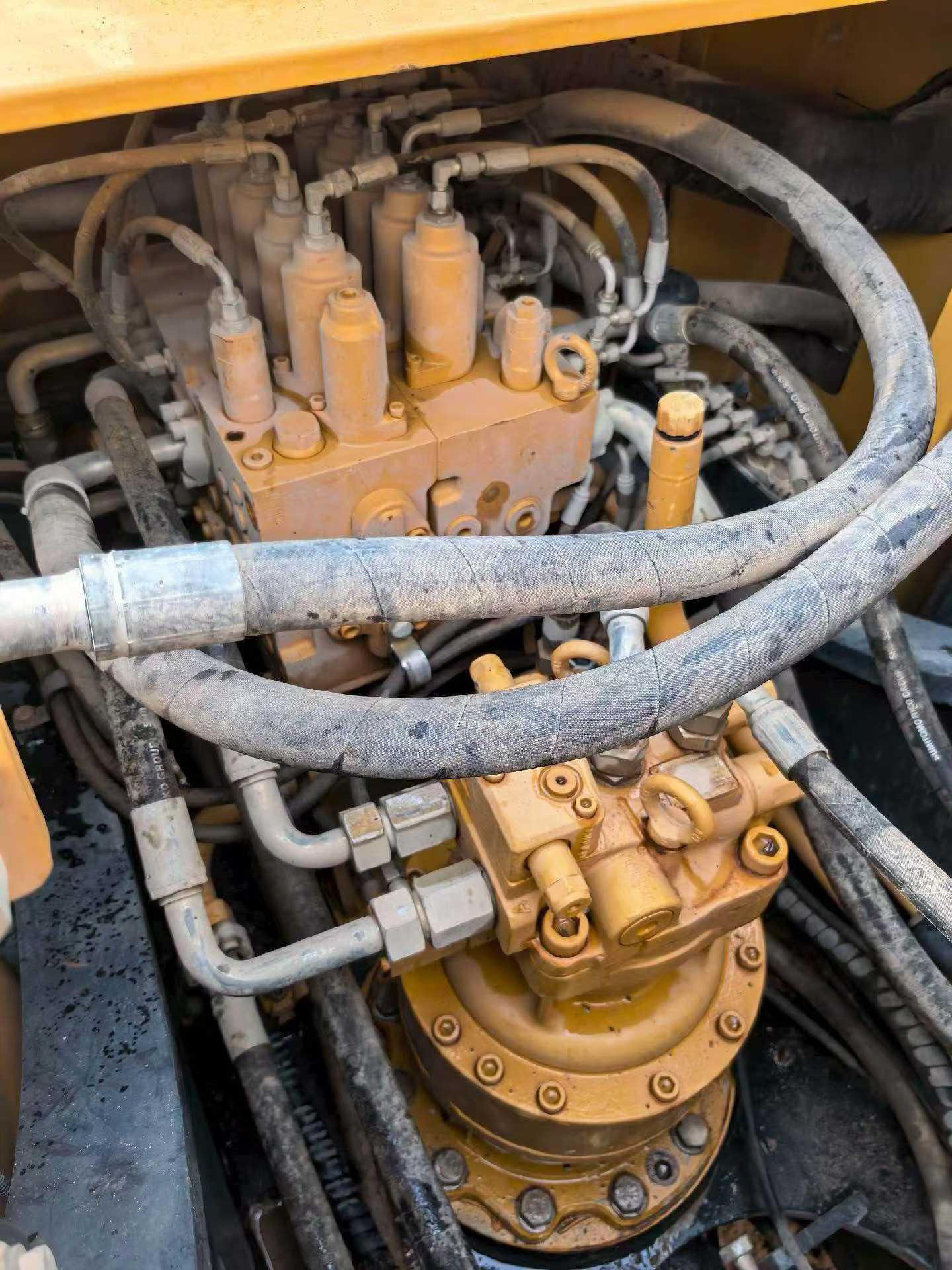 Used Sany SY200H Excavator 2022 Model / 4