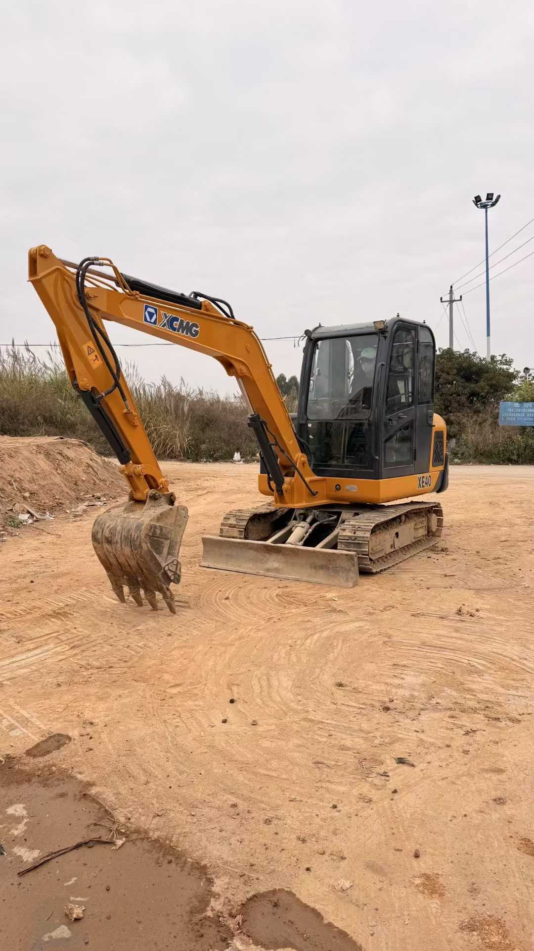 Used XCMG XE40 Excavator 2016 Model / 5