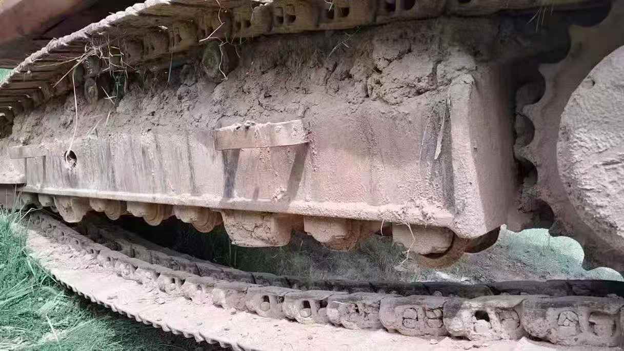 Used Doosan DH220-7 Excavator 2016 Model / 9