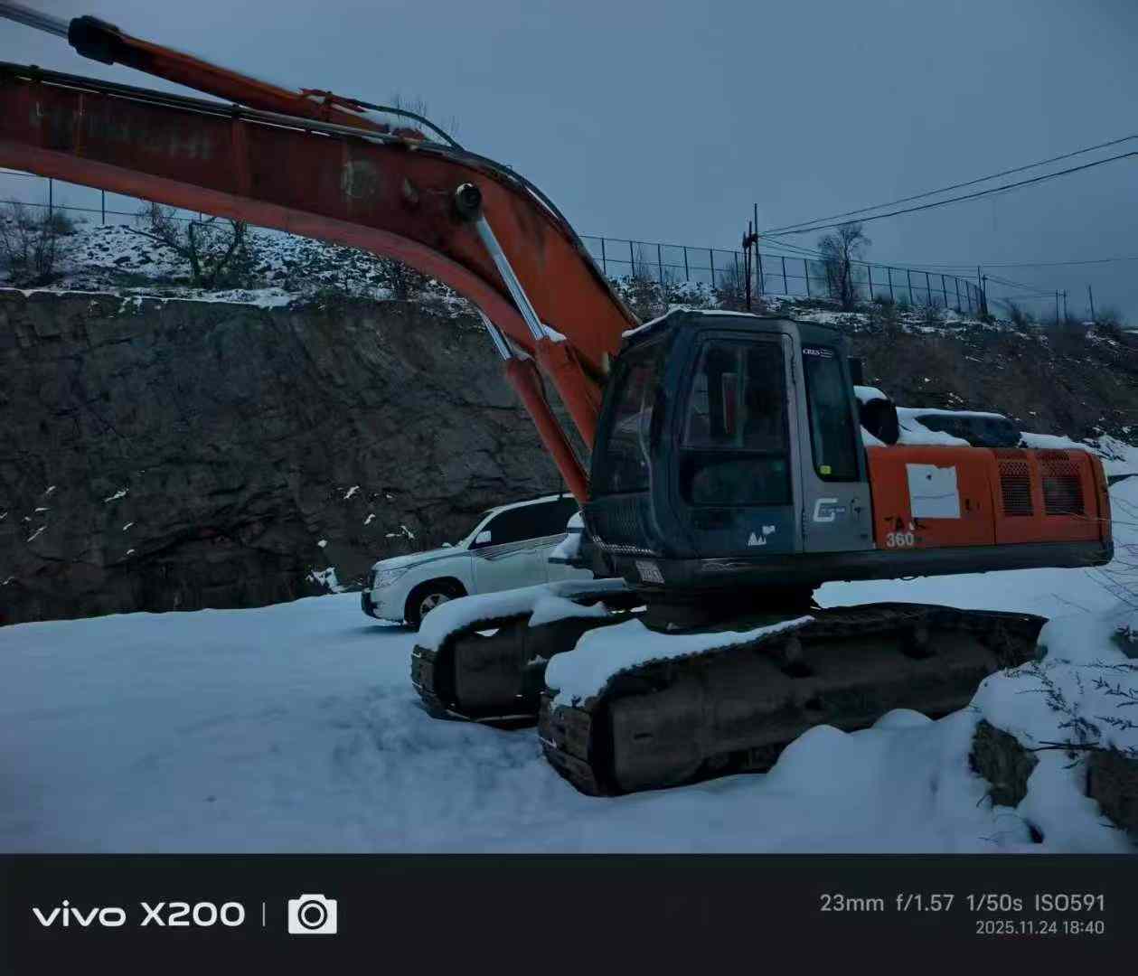 Used Hitachi ZX60 Excavator 2012 Model / 3