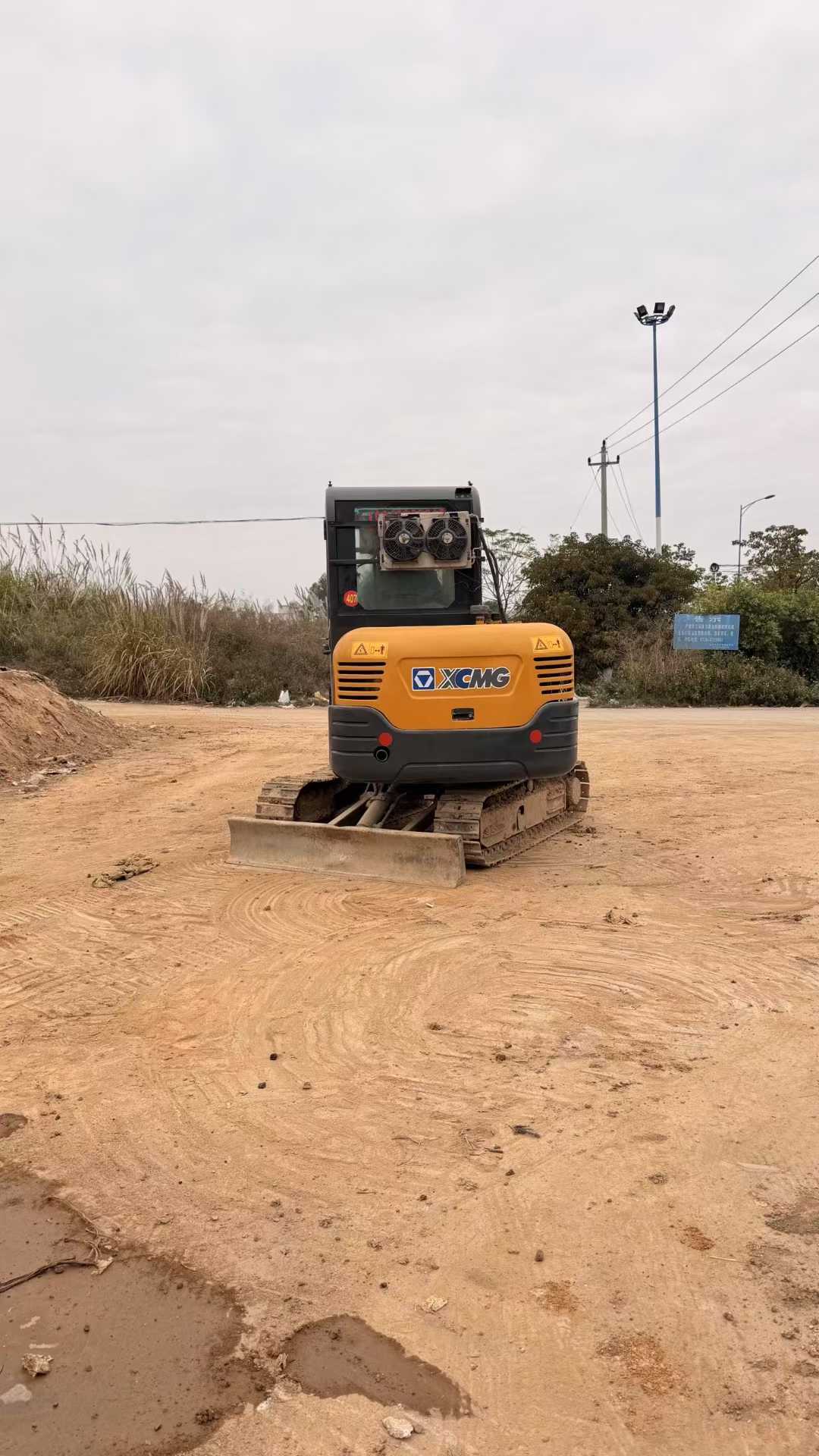 Used XCMG XE40 Excavator 2016 Model / 2