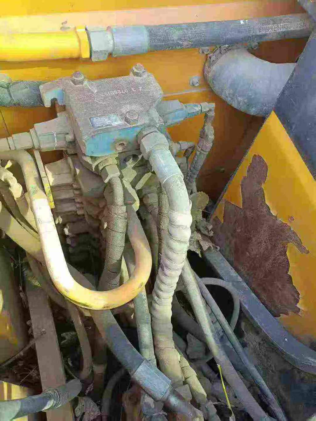 Used Sany SY65W Excavator 2011 Model / 4