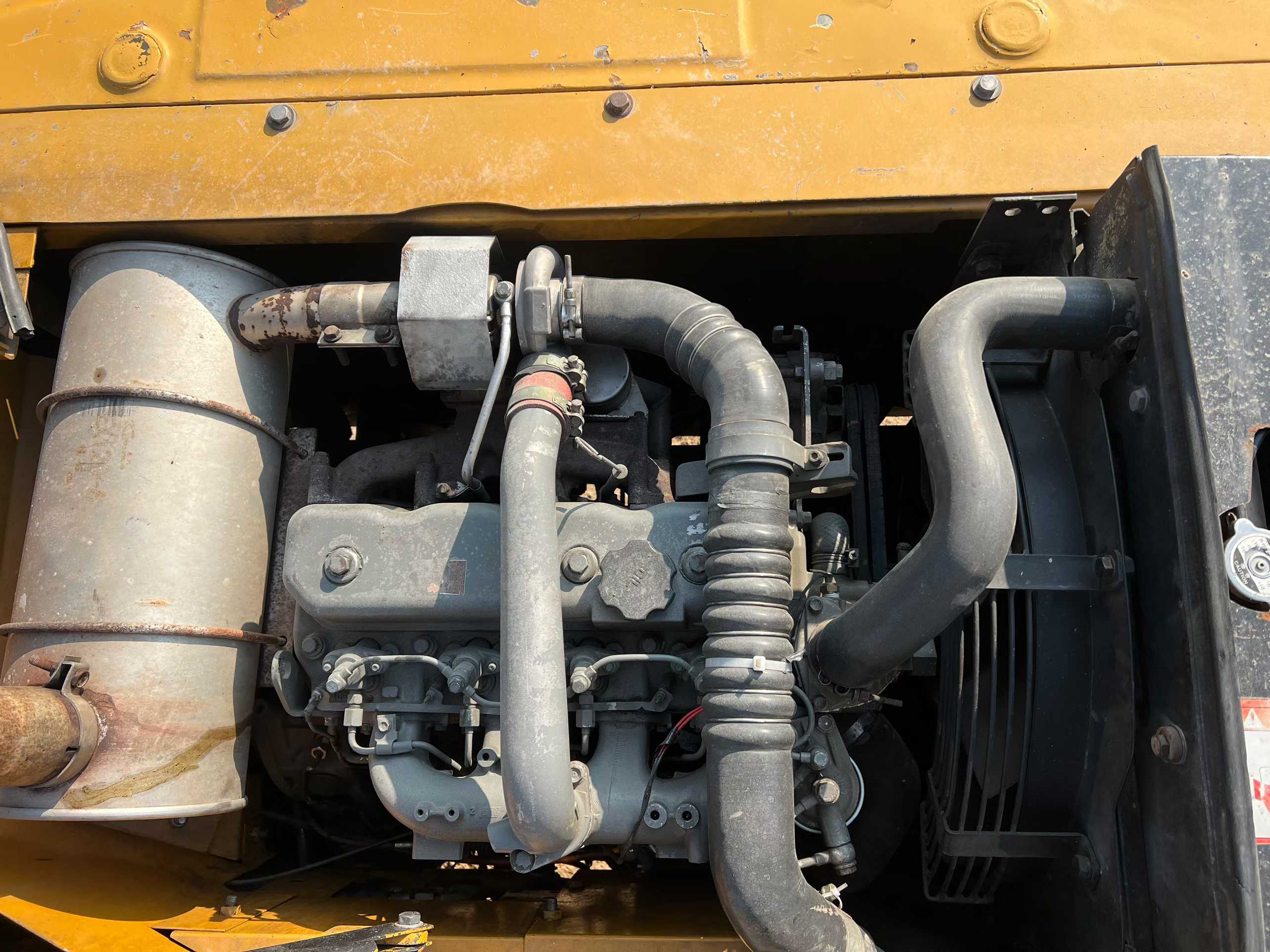 Used Sany SY135 Excavator 2016 Model / 8