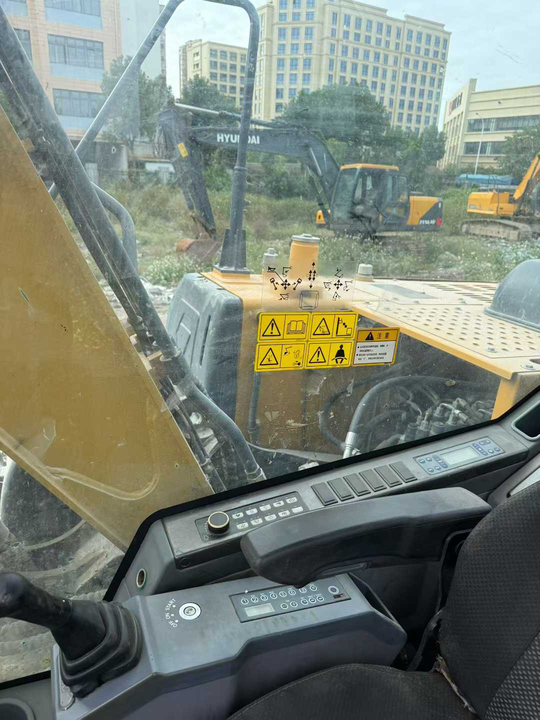 Used XCMG XE150 Excavator 2020 Model / 9