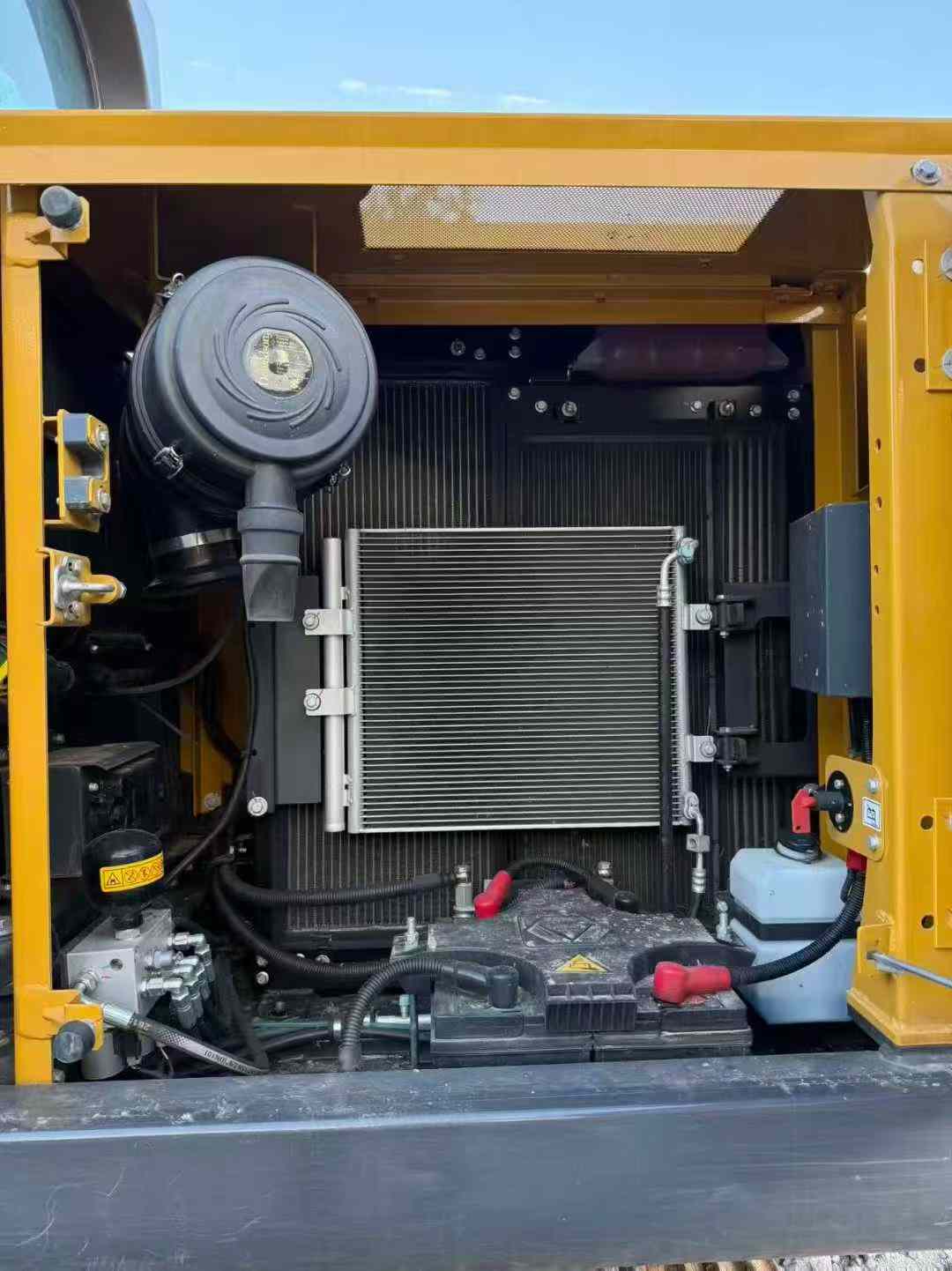 Used XCMG XE135GA Excavator 2024 Model / 3