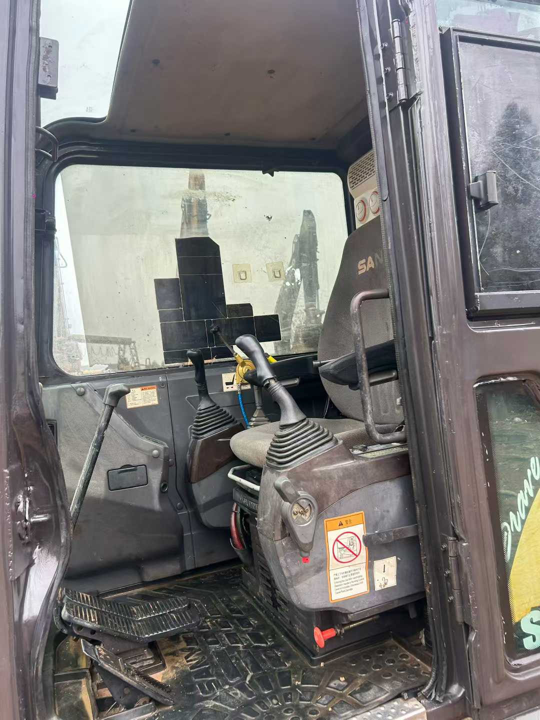 Used Sany SY60 Excavator 2014 Model / 3