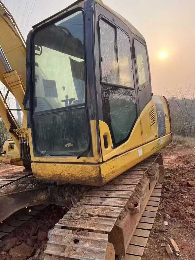 Used Komatsu PC30-7 Excavator 2013 Model / 3