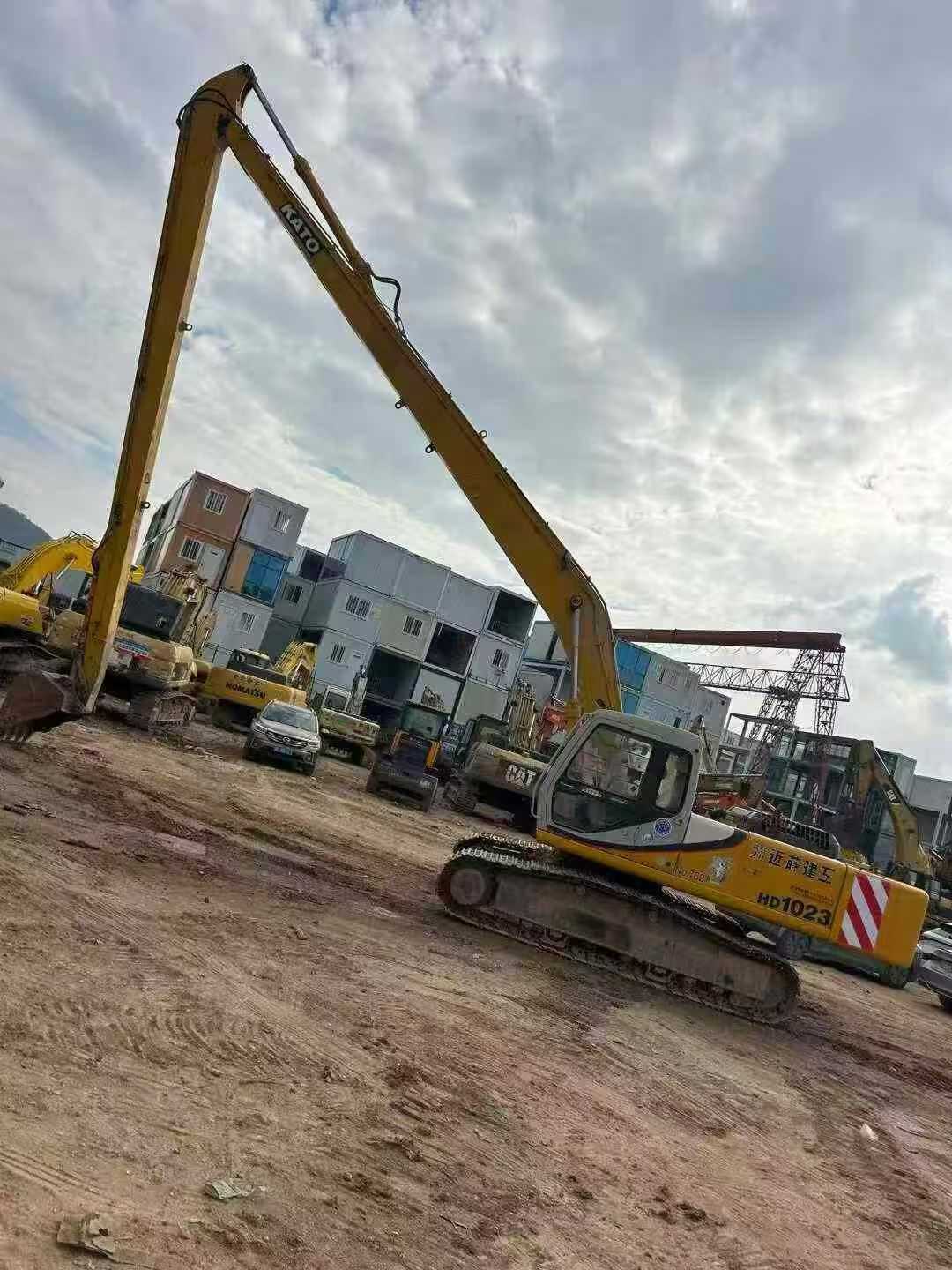 Used Kato HD1023R Excavator 2016 Model / 2