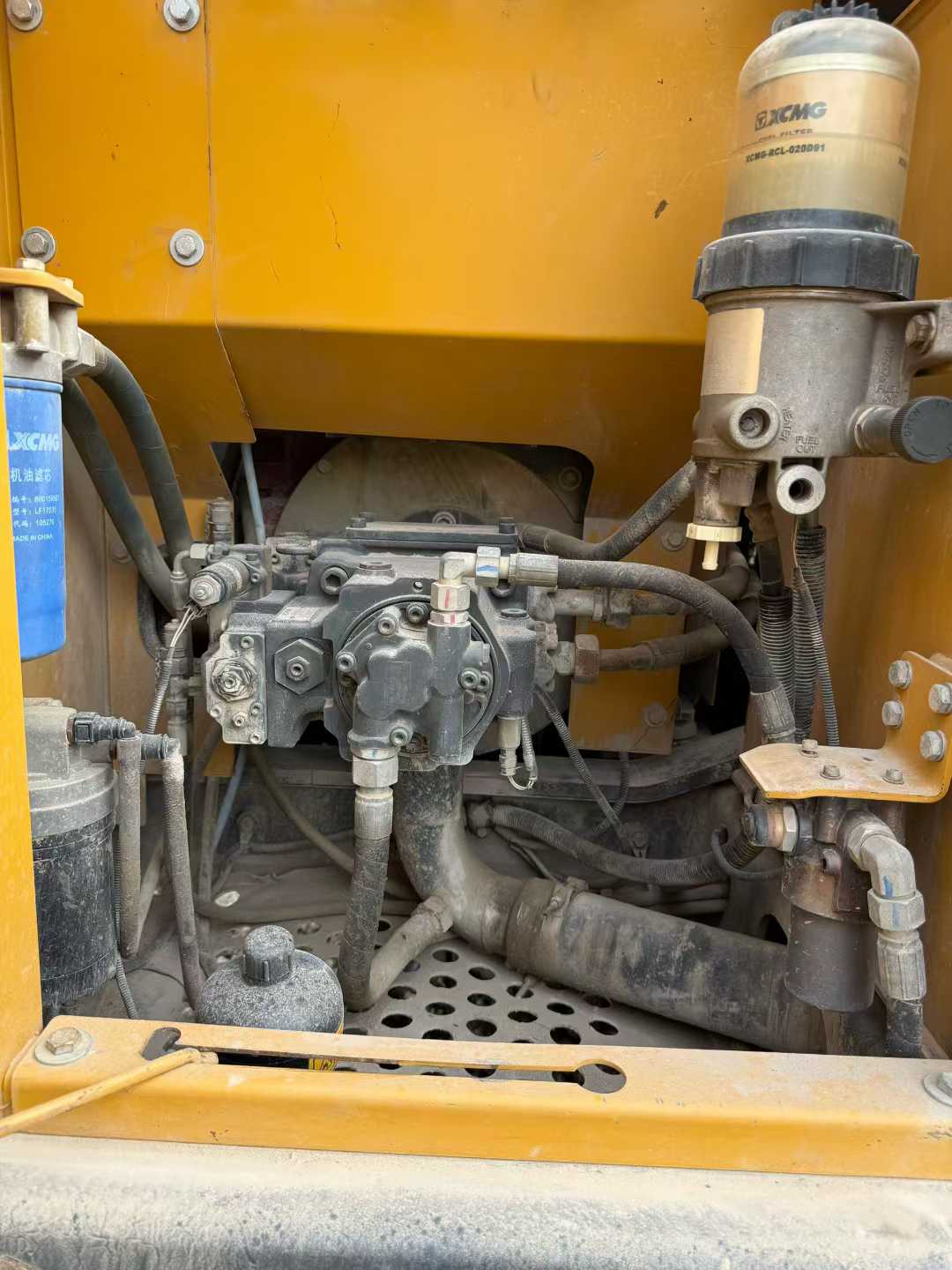 Used XCMG XE150 Excavator 2020 Model / 6