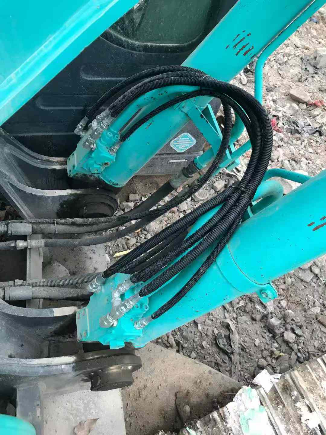 Used Kobelco SK200 Excavator 2016 Model / 9