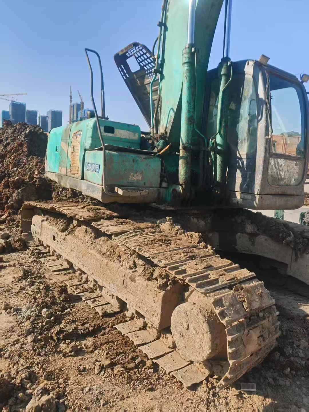 Used Kobelco SK210 Excavator 2010 Model / 4
