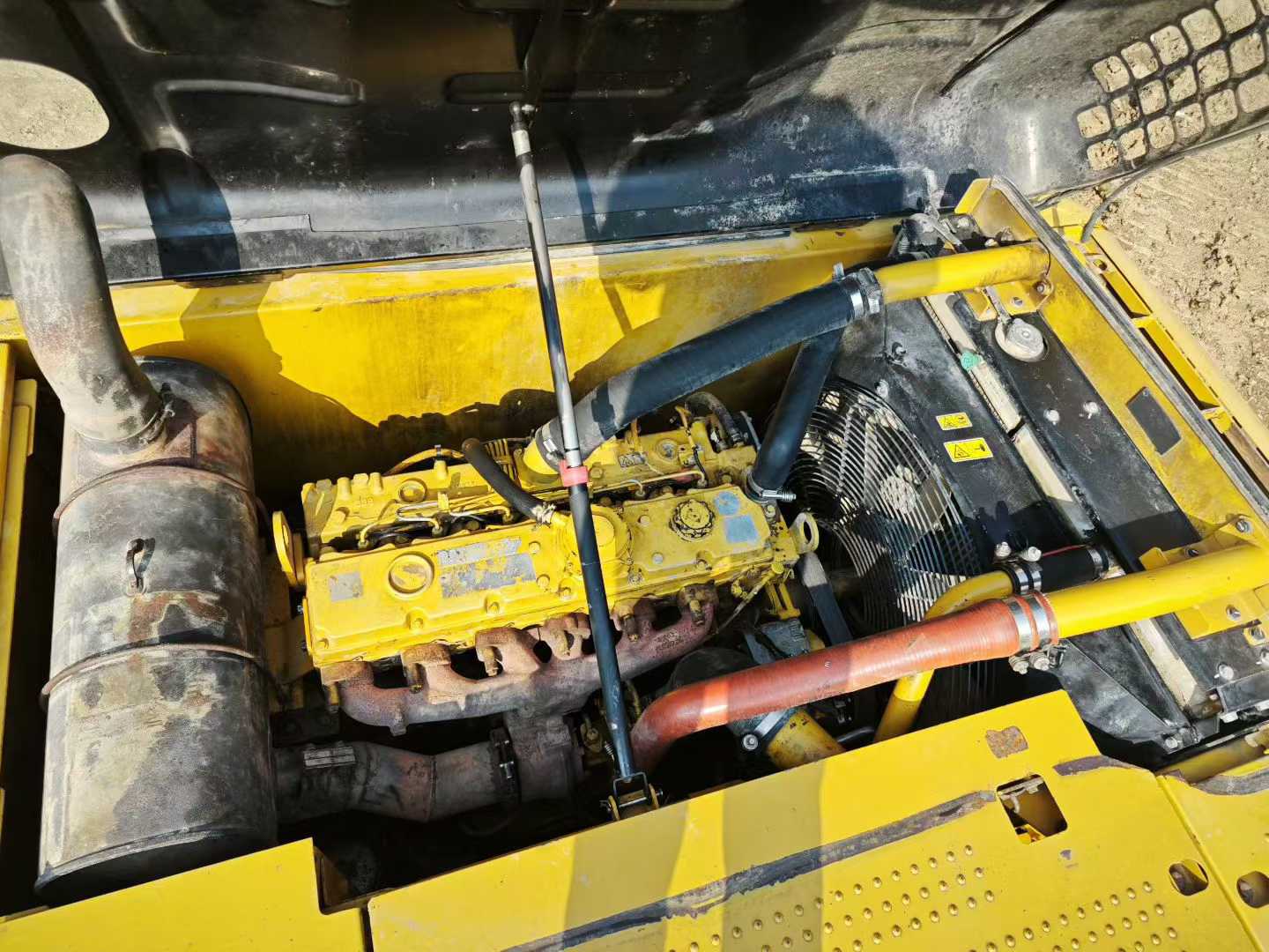 Used Caterpillar 320D Excavator 2014 Model / 5