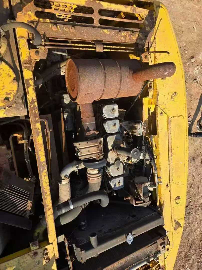 Used Komatsu PC220-8 Excavator 2016 Model / 2